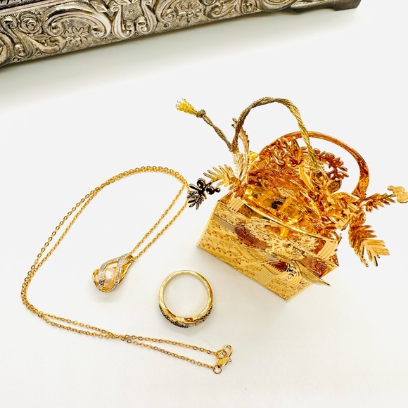 Vintage “new” Danbury Mint gift Christmas Jewelry - Picture 12 of 17